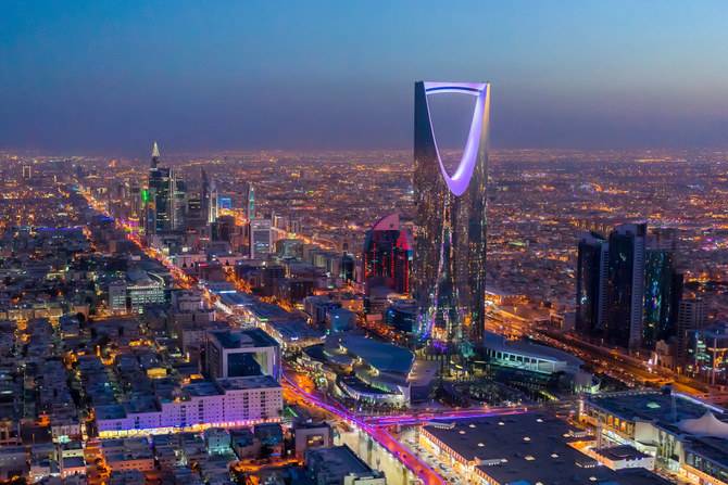سعودی‌ها در پی ساخت هویت نو و الهام بخشی در چشم انداز ٢٠٣٠